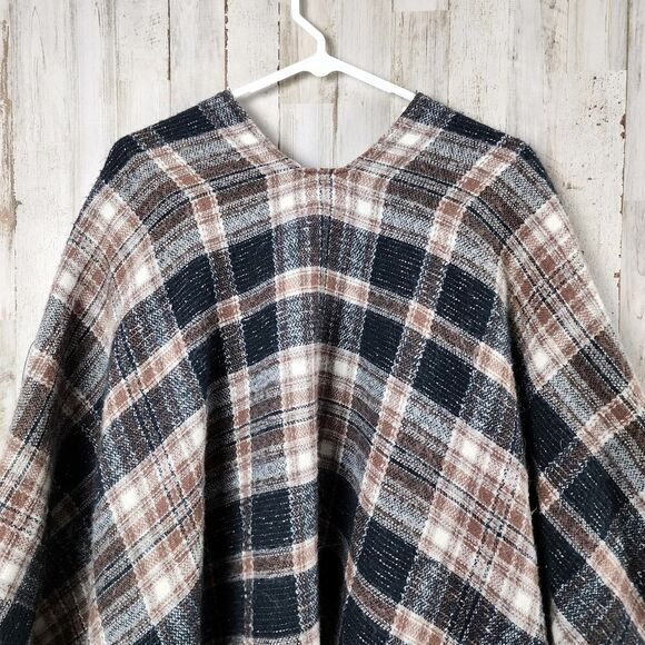 Universal Thread Plaid Fringe Shawl Black Brown OSFM - Picture 5 of 11
